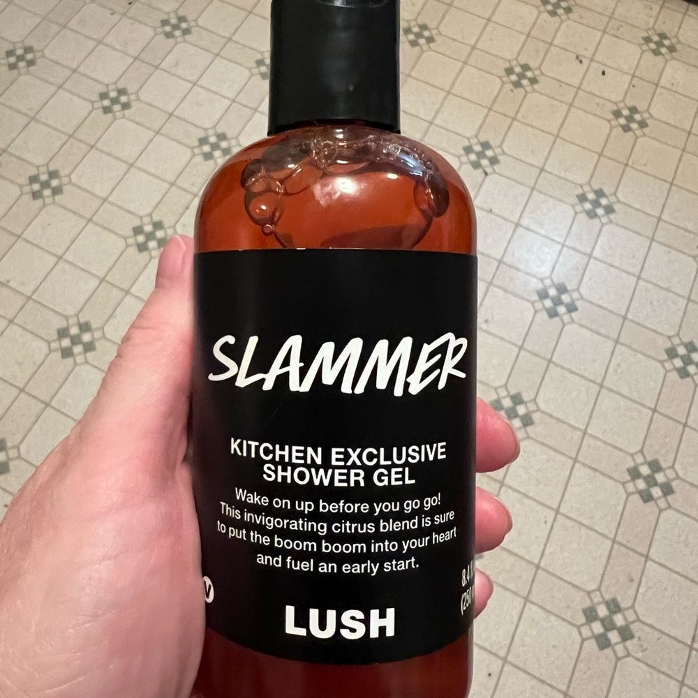 Lush Slammer Shower Gel - KITCHEN EXCLUSIVE 8.4 Oz